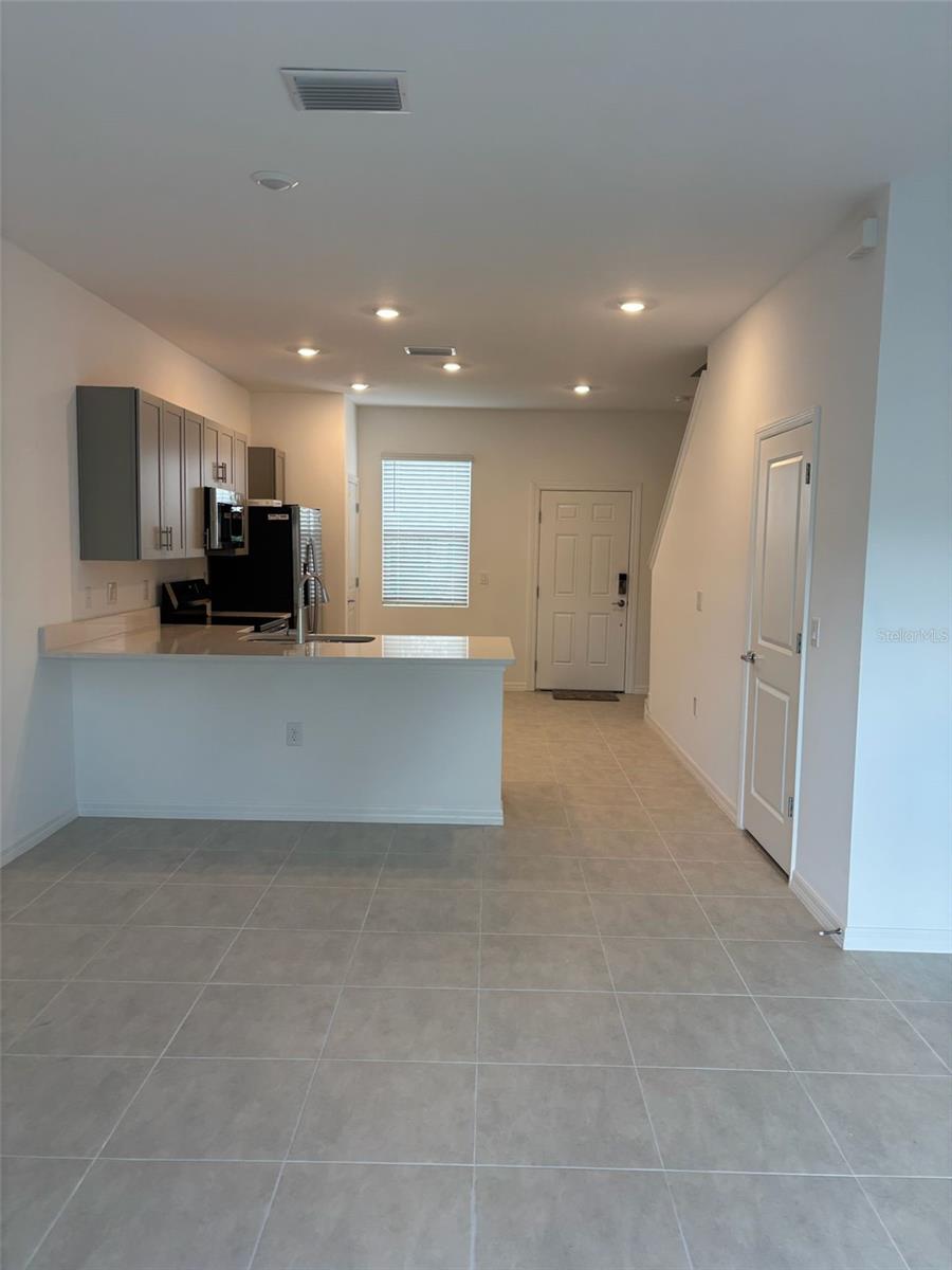 Image 5 of 8 For 8629 Daybreak Street