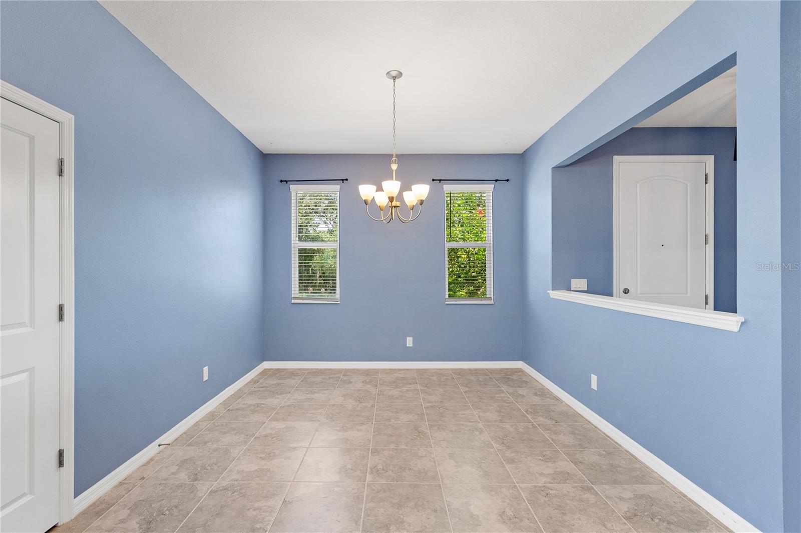 Image 11 of 33 For 8561 Whispering Street