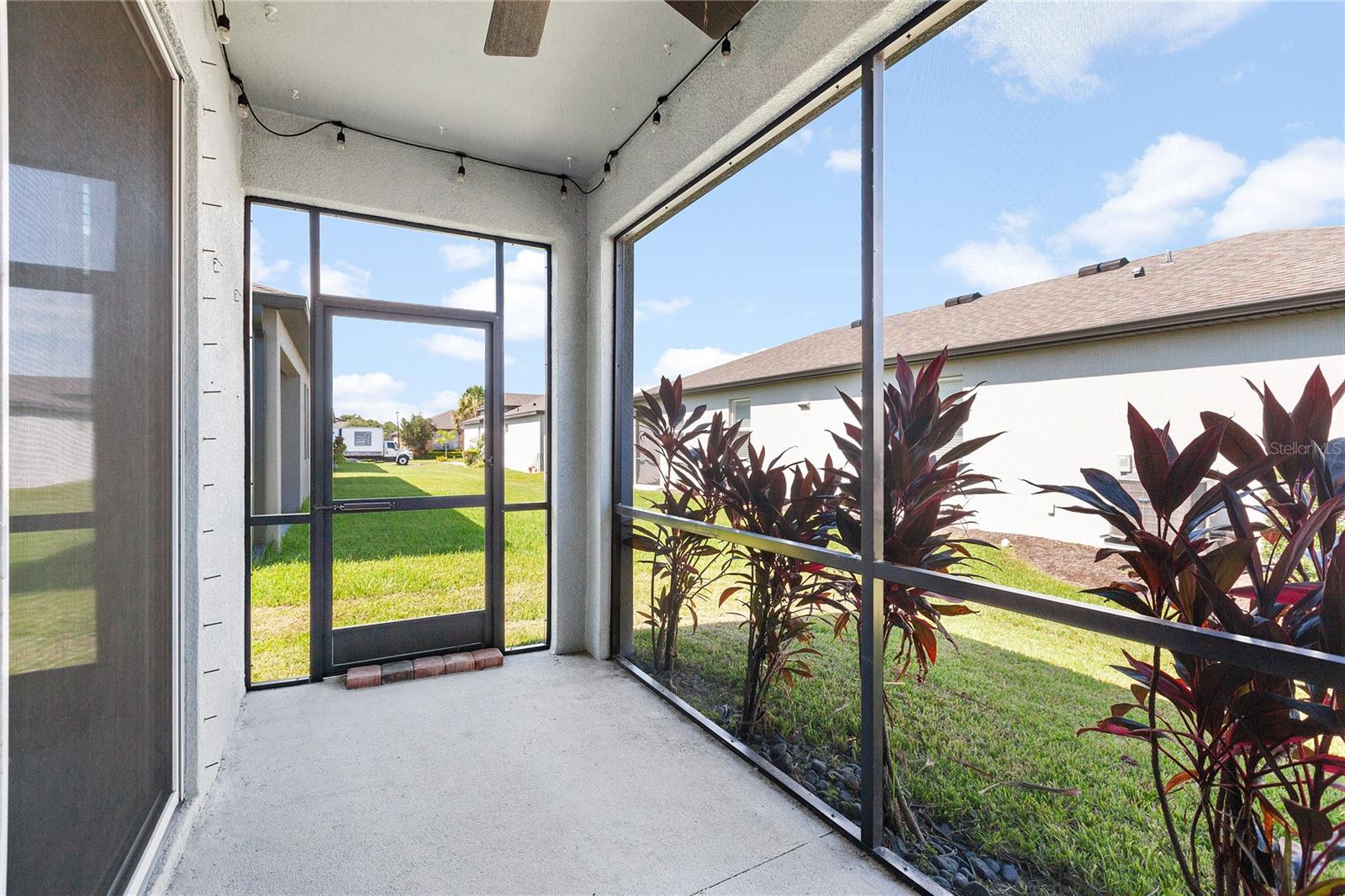 Image 26 of 33 For 8561 Whispering Street