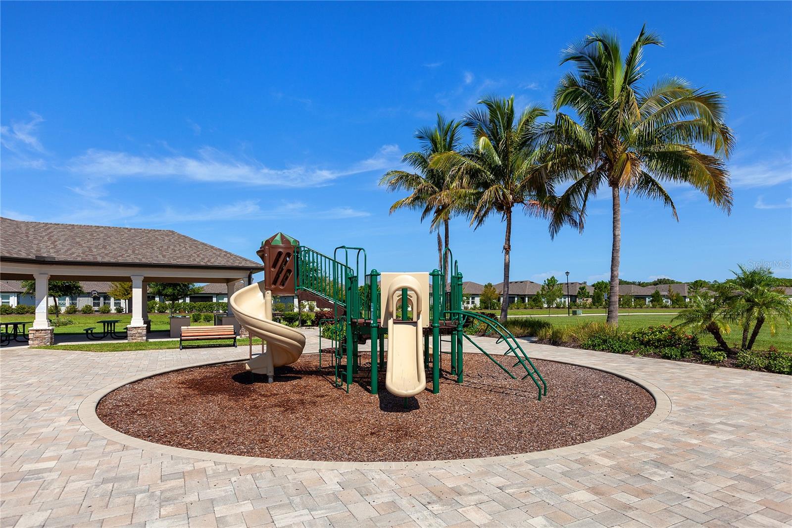 Image 31 of 33 For 8561 Whispering Street