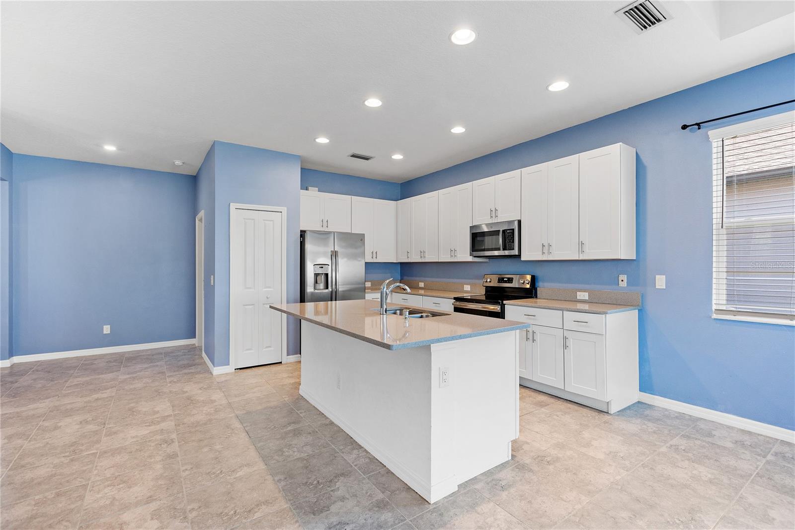 Image 6 of 33 For 8561 Whispering Street