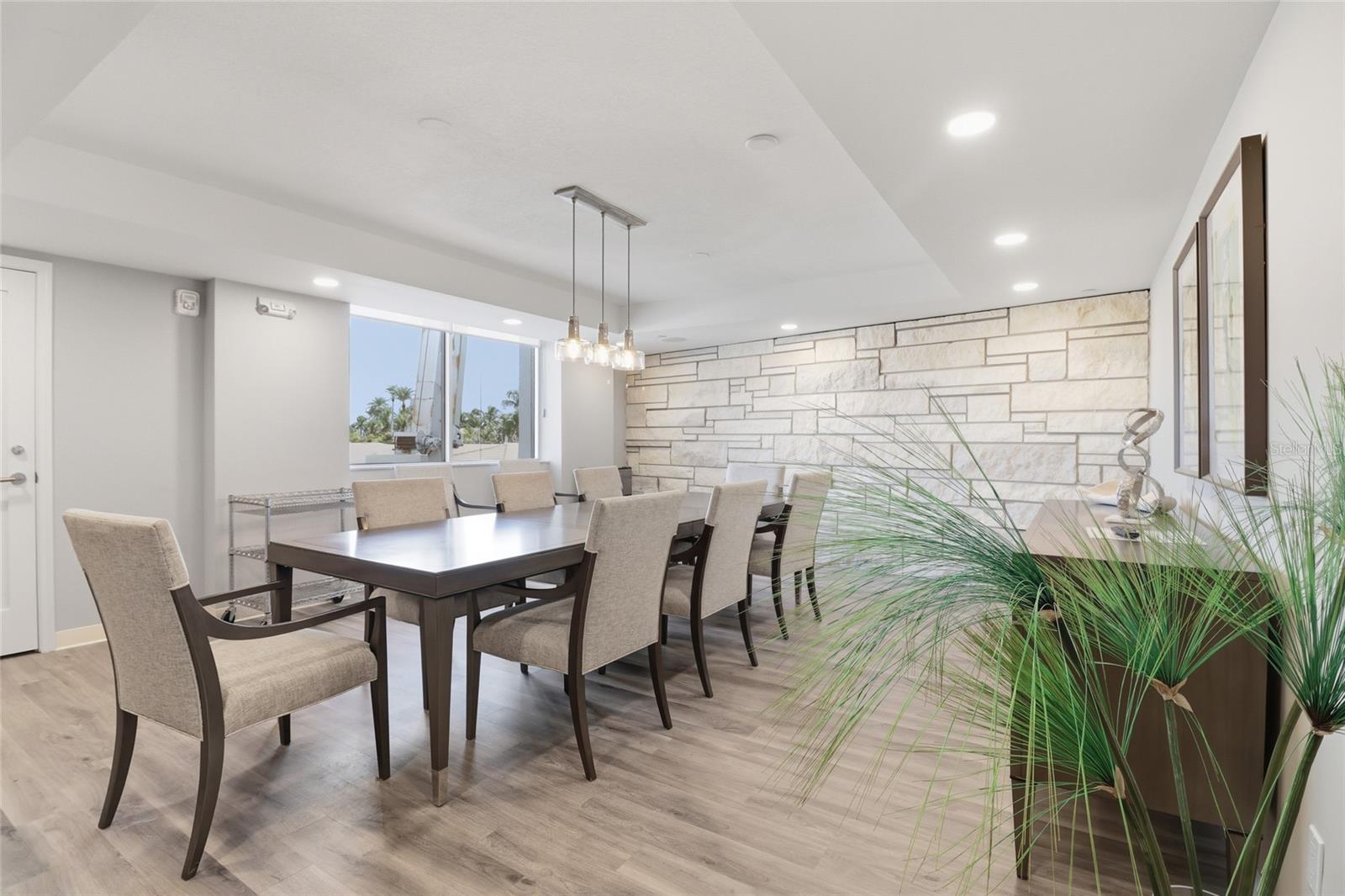 Image 30 of 41 For 2301 Gulf Of Mexico Drive 45n