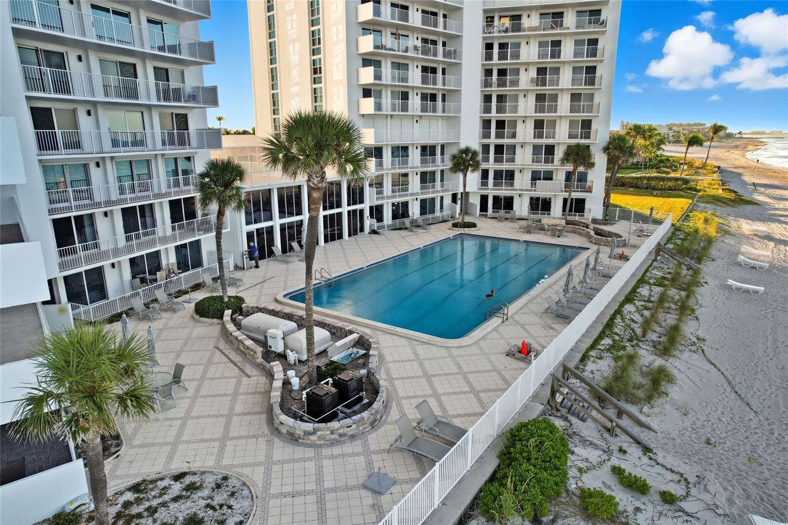 Image 35 of 41 For 2301 Gulf Of Mexico Drive 45n