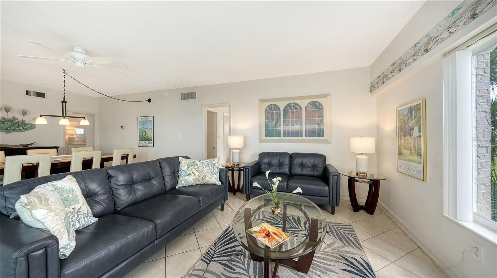 Image 12 of 53 For 6144 Midnight Pass Road 2n