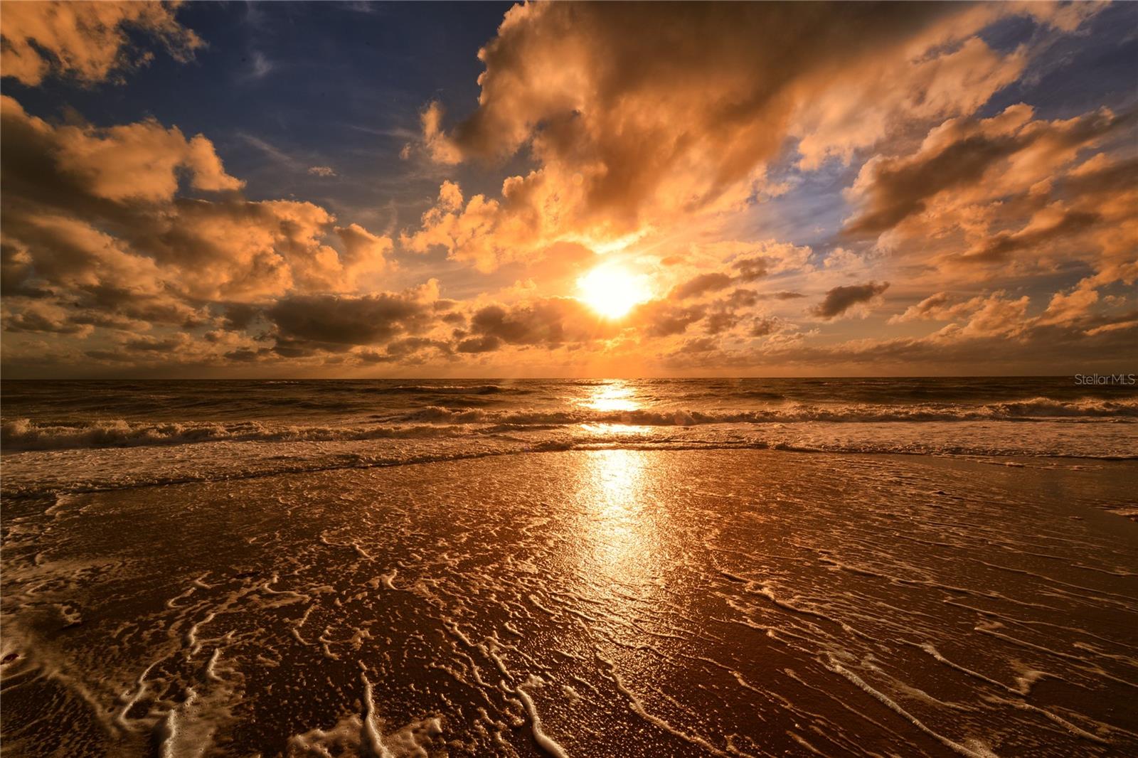 Image 50 of 53 For 6144 Midnight Pass Road 2n