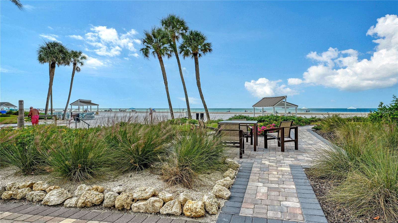 Image 8 of 53 For 6144 Midnight Pass Road 2n