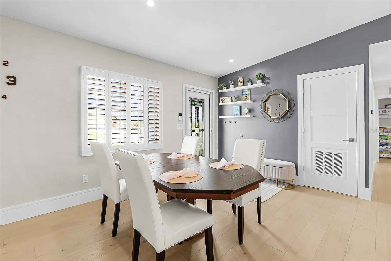 Image 9 of 32 For 908 5th Place