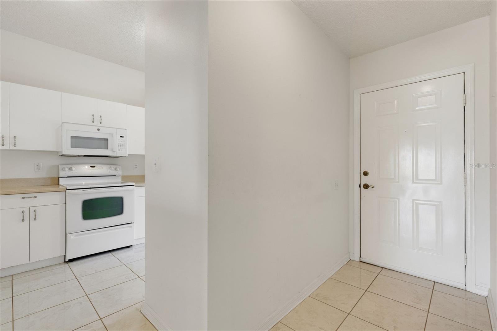 Image 11 of 54 For 4206 Caddie Drive E 103