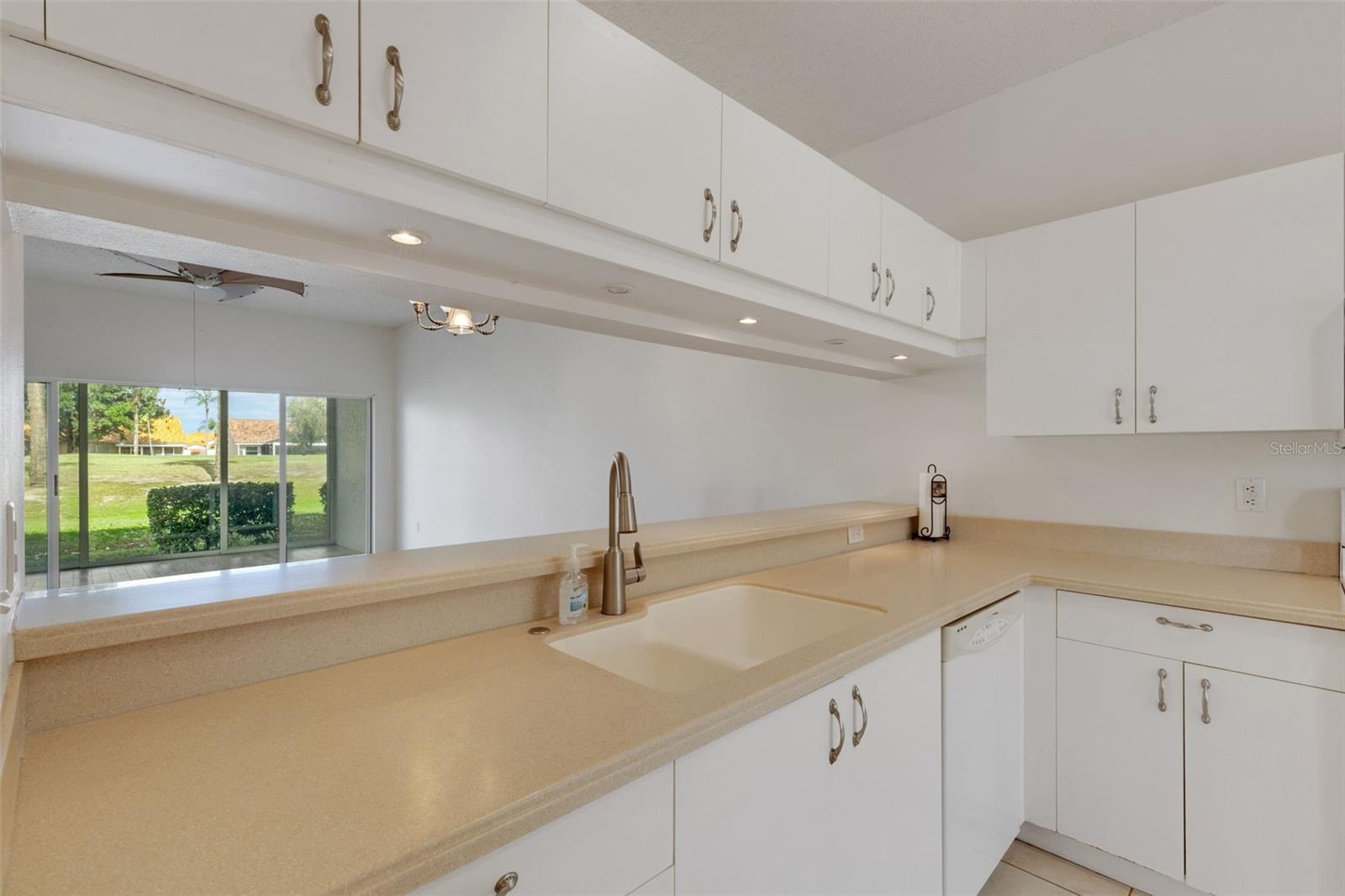 Image 12 of 54 For 4206 Caddie Drive E 103