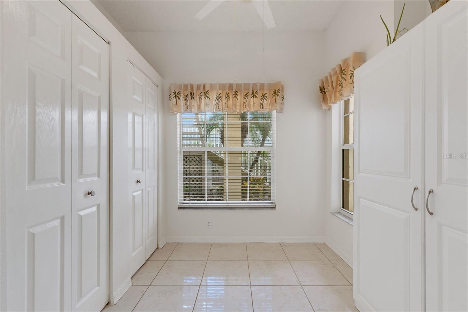 Image 14 of 54 For 4206 Caddie Drive E 103