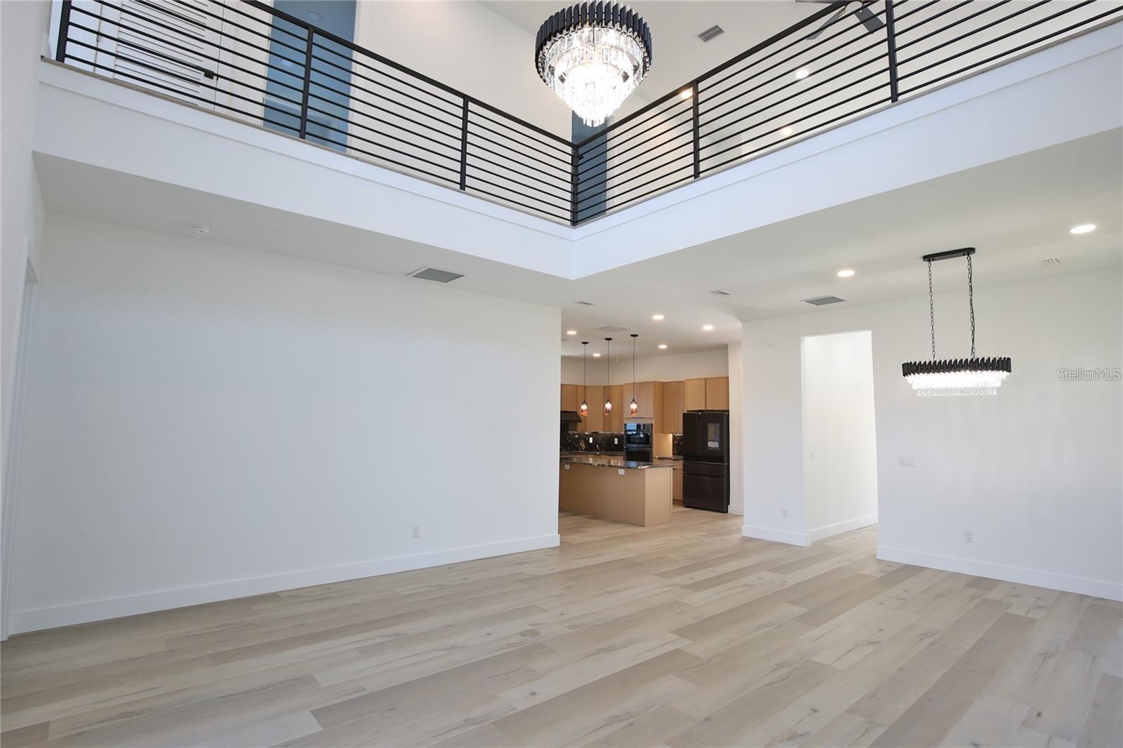 Image 16 of 59 For 2345 Oak Terrace