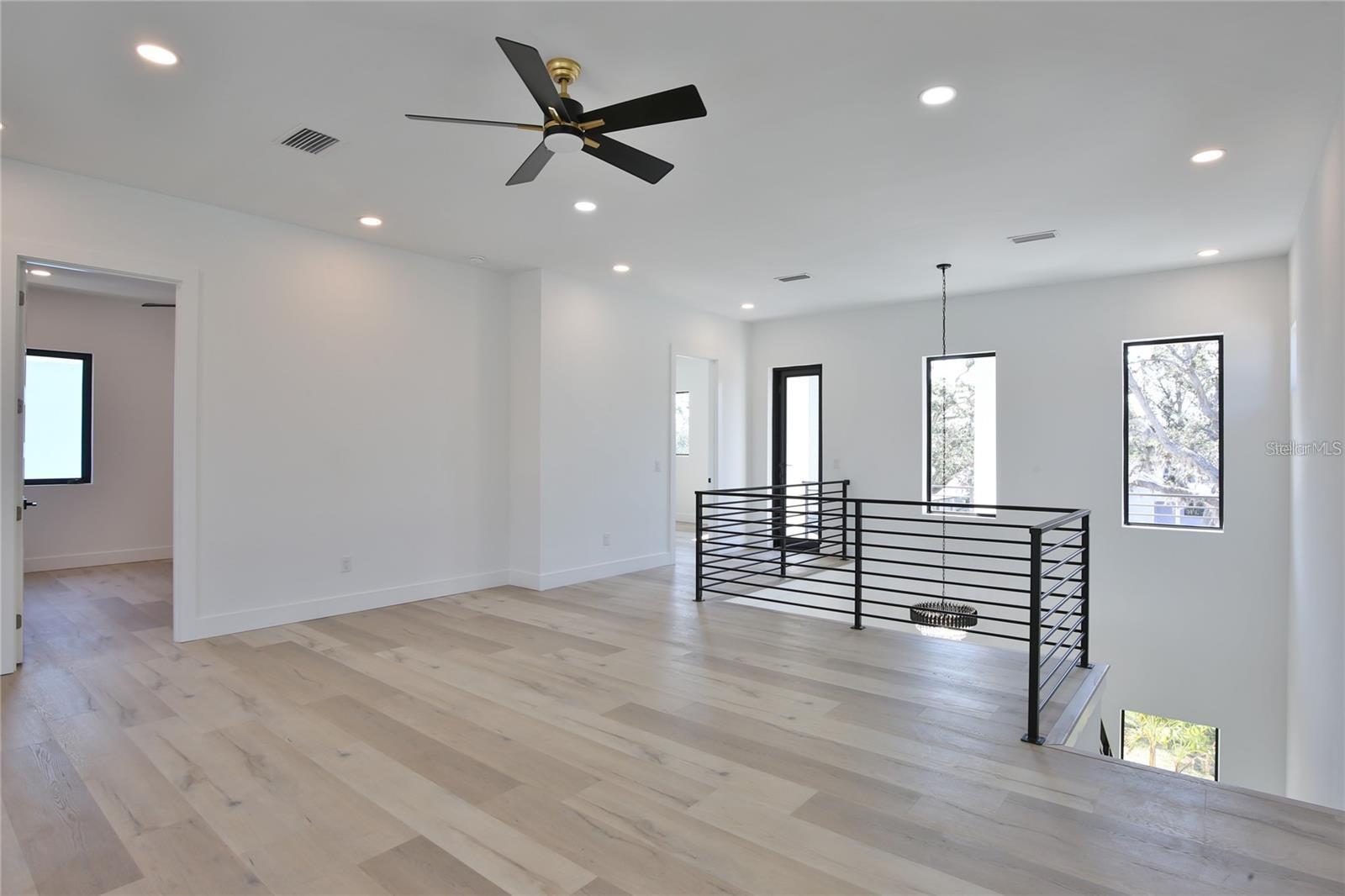 Image 22 of 59 For 2345 Oak Terrace