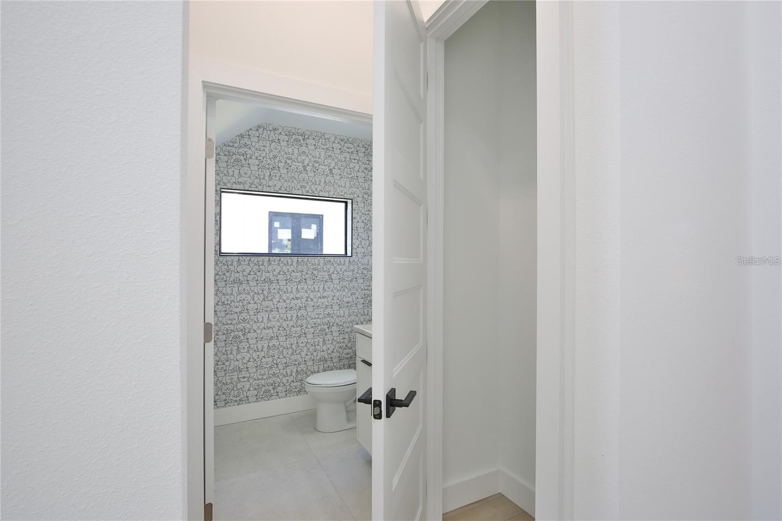 Image 25 of 59 For 2345 Oak Terrace