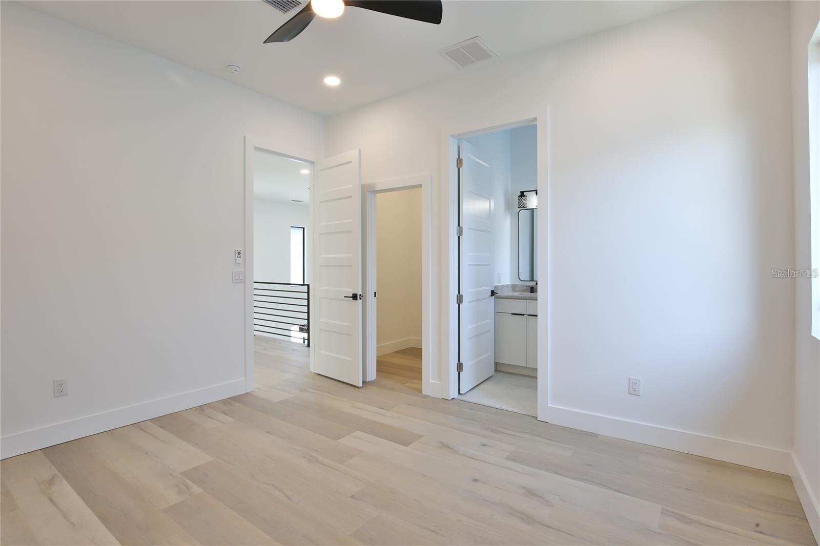 Image 55 of 59 For 2345 Oak Terrace