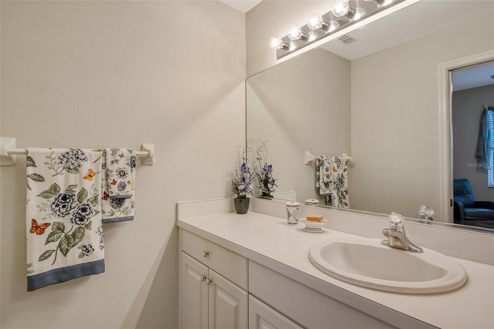 Image 22 of 58 For 4250 Players Place 2615