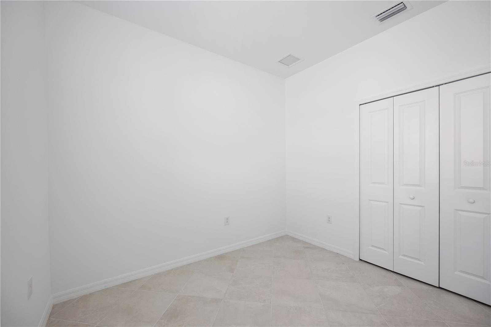 Image 19 of 20 For 11380 Burgundy Drive