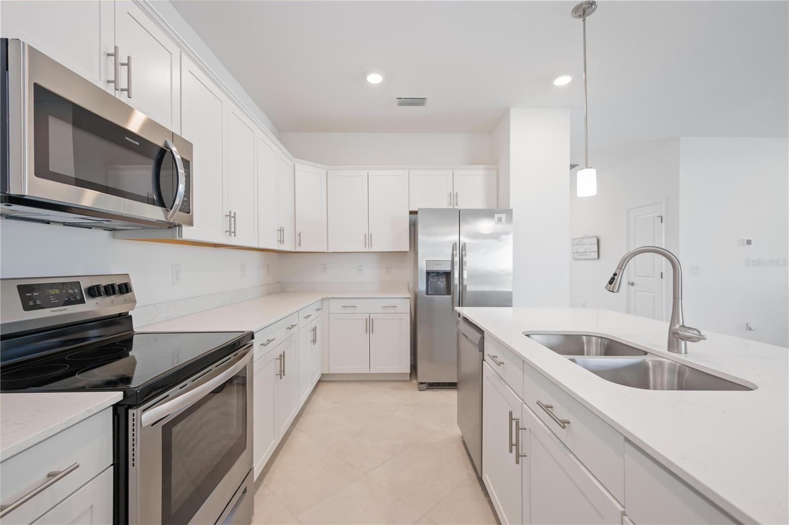 Image 3 of 20 For 11380 Burgundy Drive