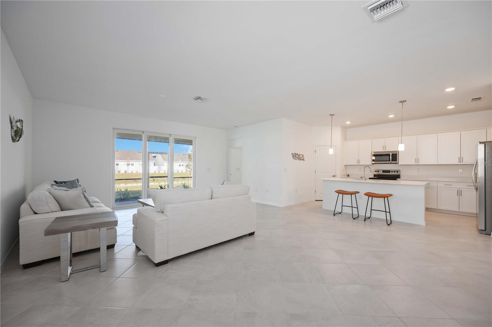 Image 5 of 20 For 11380 Burgundy Drive