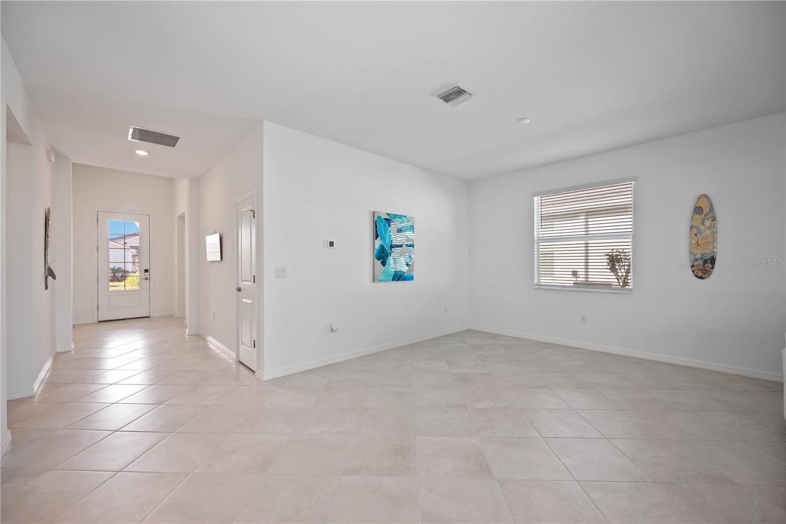 Image 6 of 20 For 11380 Burgundy Drive