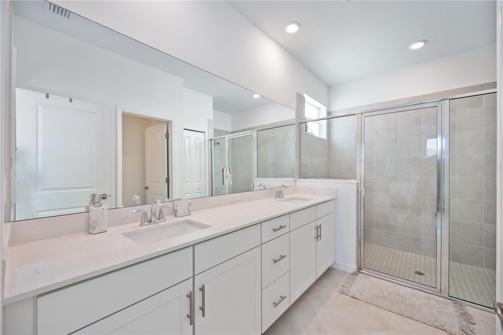 Image 8 of 20 For 11380 Burgundy Drive