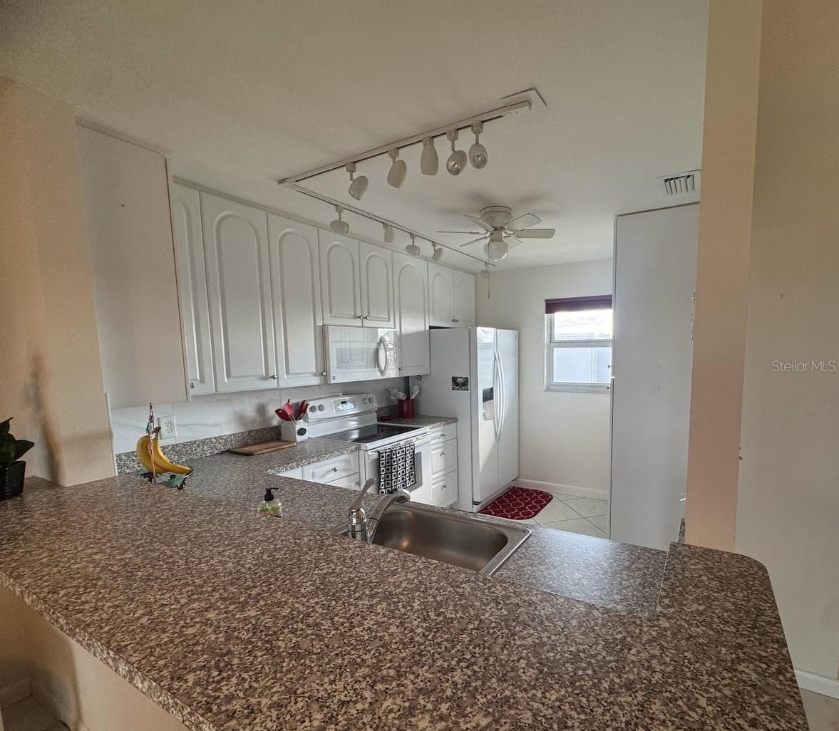 Image 15 of 22 For 3840 Ironwood Lane 506h