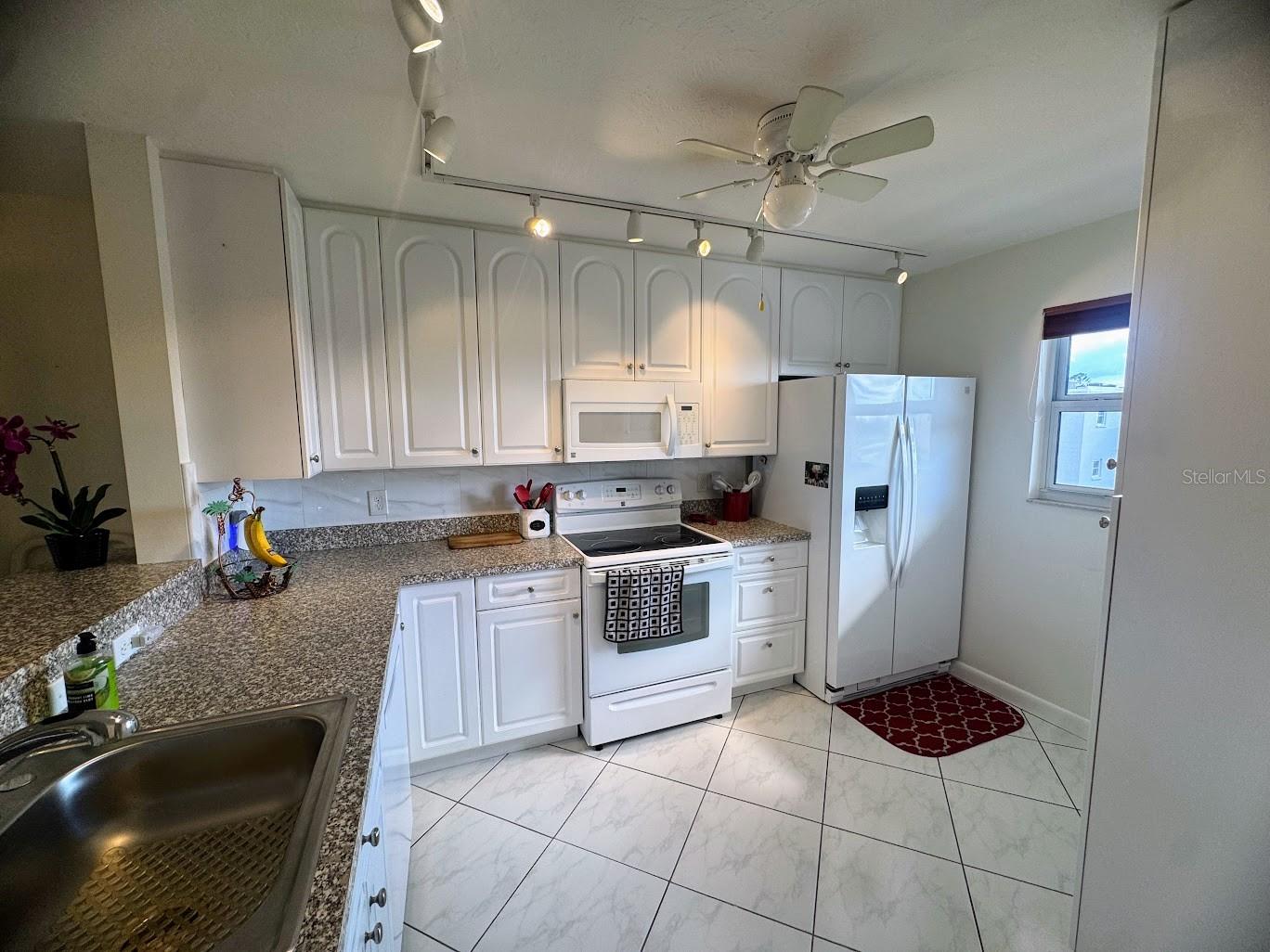 Image 5 of 22 For 3840 Ironwood Lane 506h