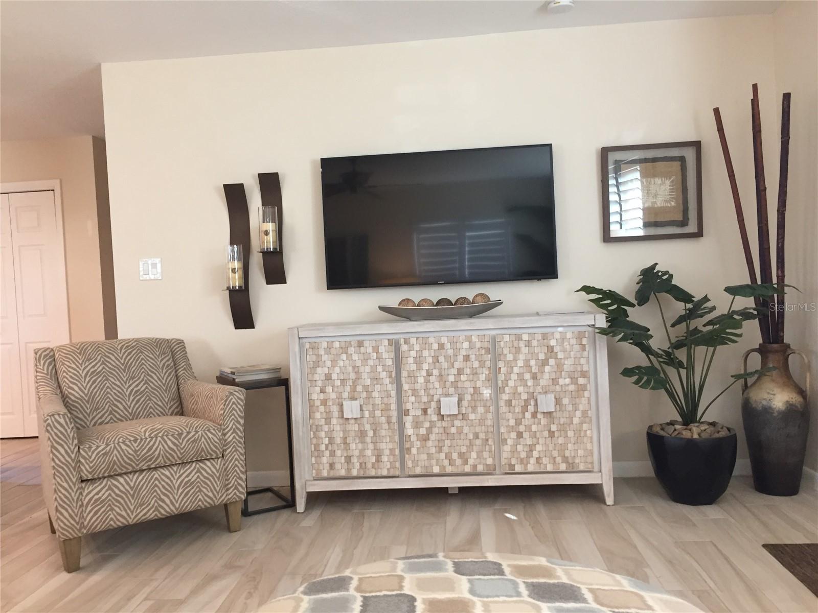 Image 3 of 12 For 2181 Pueblo Circle V21