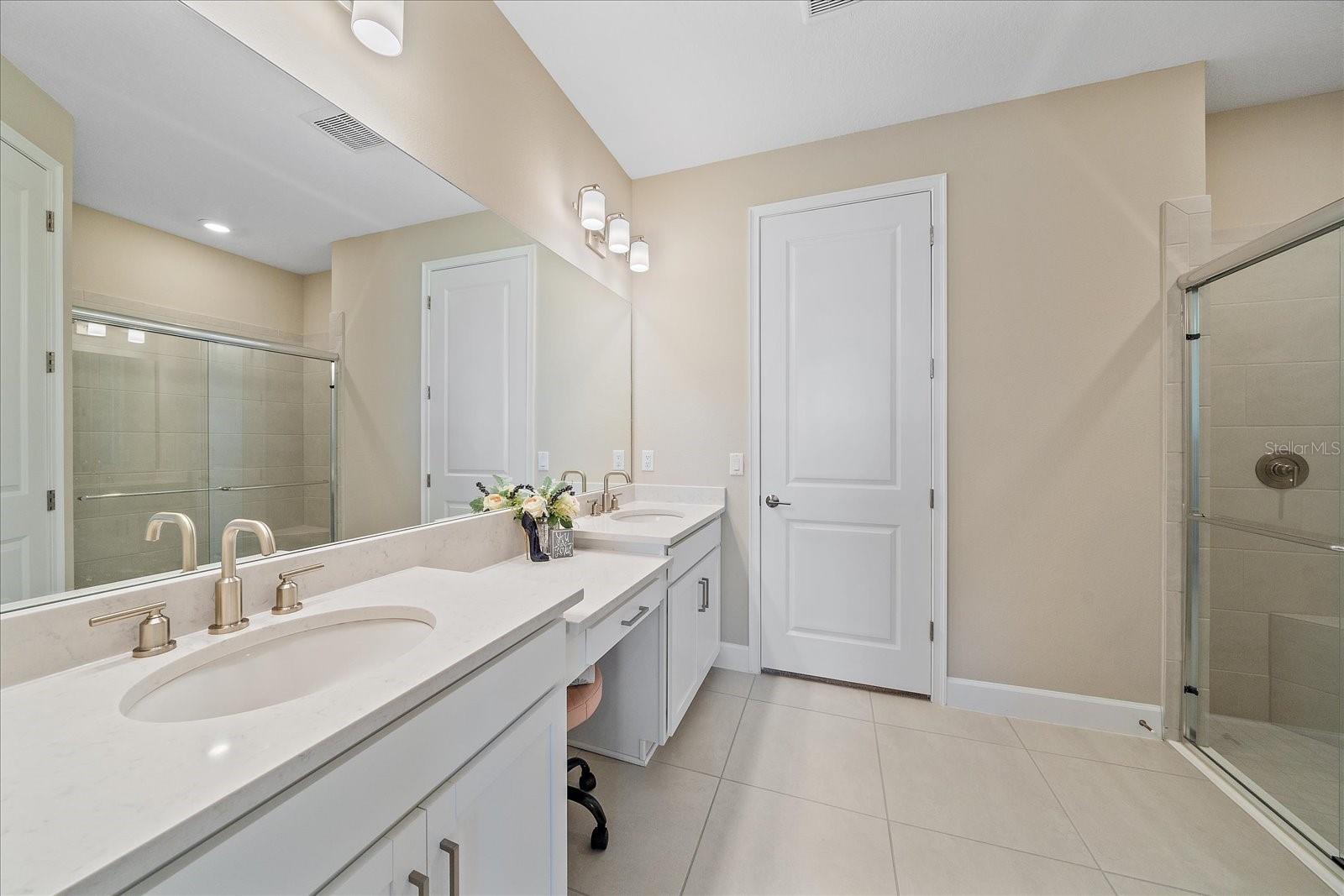Image 22 of 38 For 6120 Plateau Court