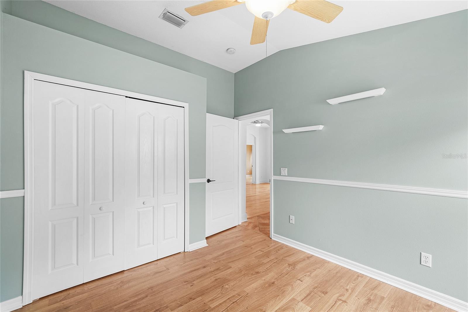 Listing photo id 20 for 1212 Lake Shore Ranch Drive