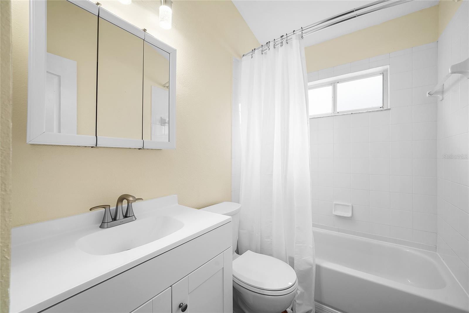Listing photo id 21 for 1212 Lake Shore Ranch Drive