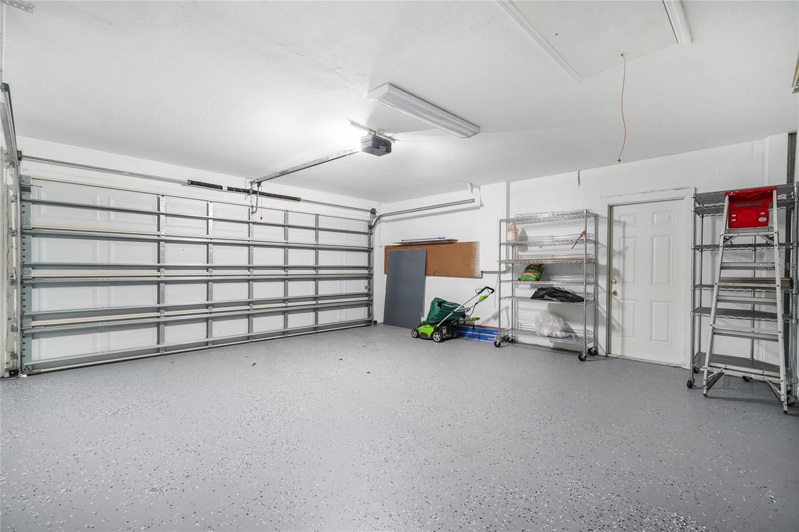 Listing photo id 23 for 1212 Lake Shore Ranch Drive