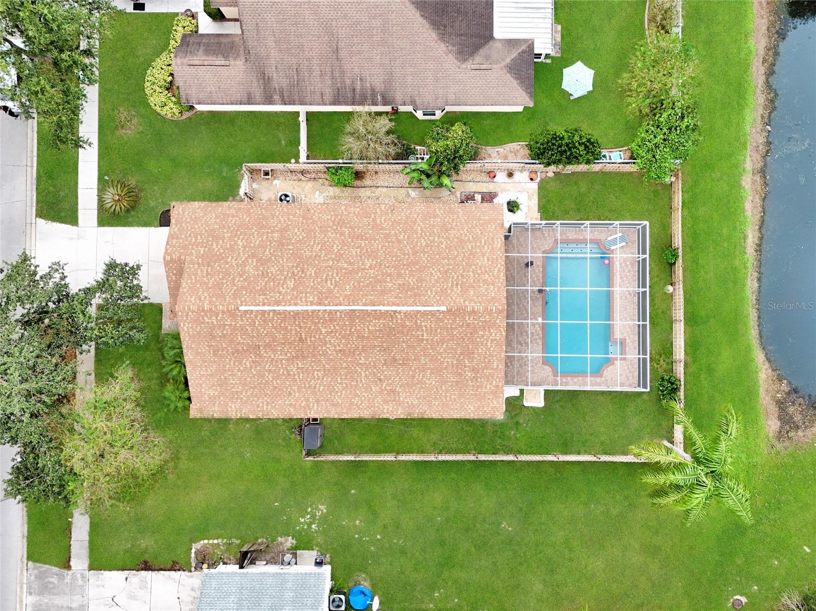 Listing photo id 32 for 1212 Lake Shore Ranch Drive