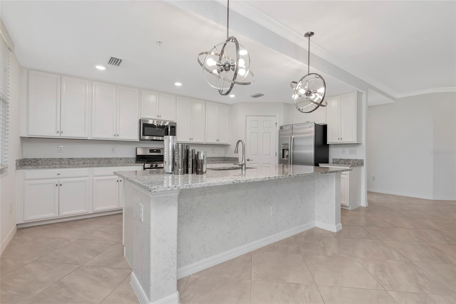 Image 10 of 46 For 6056 Worsham Lane 104