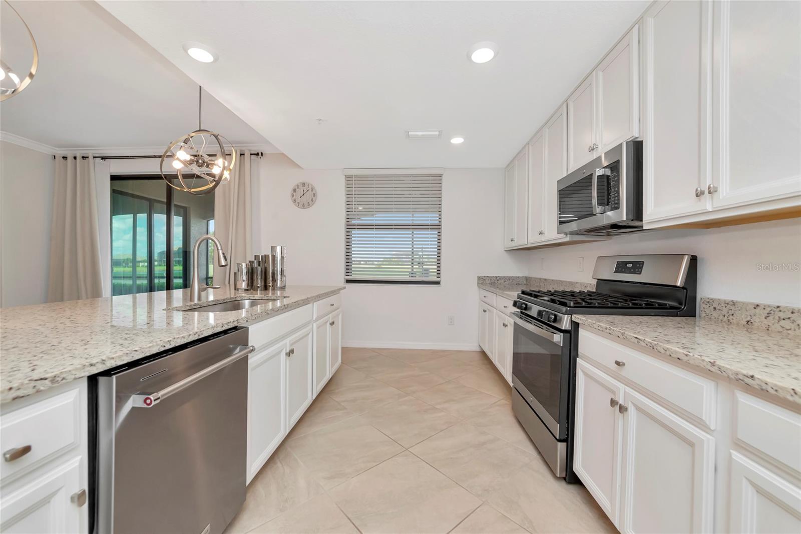 Image 12 of 46 For 6056 Worsham Lane 104