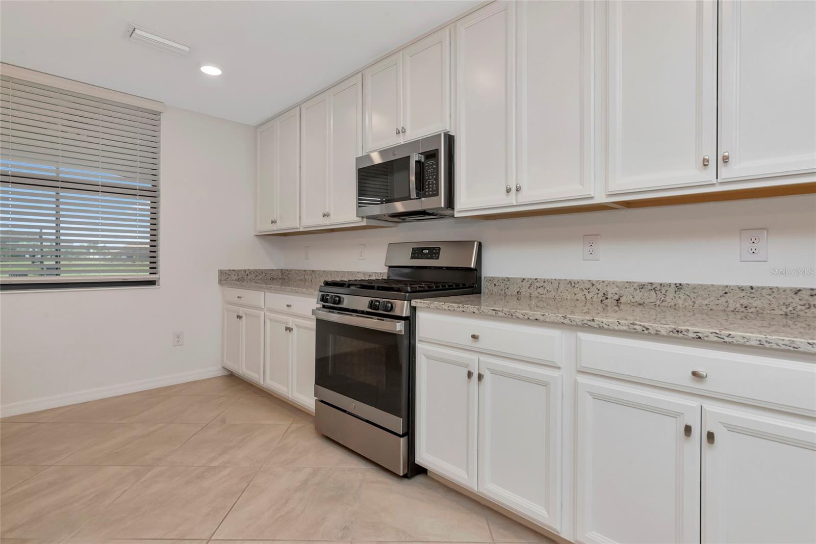 Image 13 of 46 For 6056 Worsham Lane 104