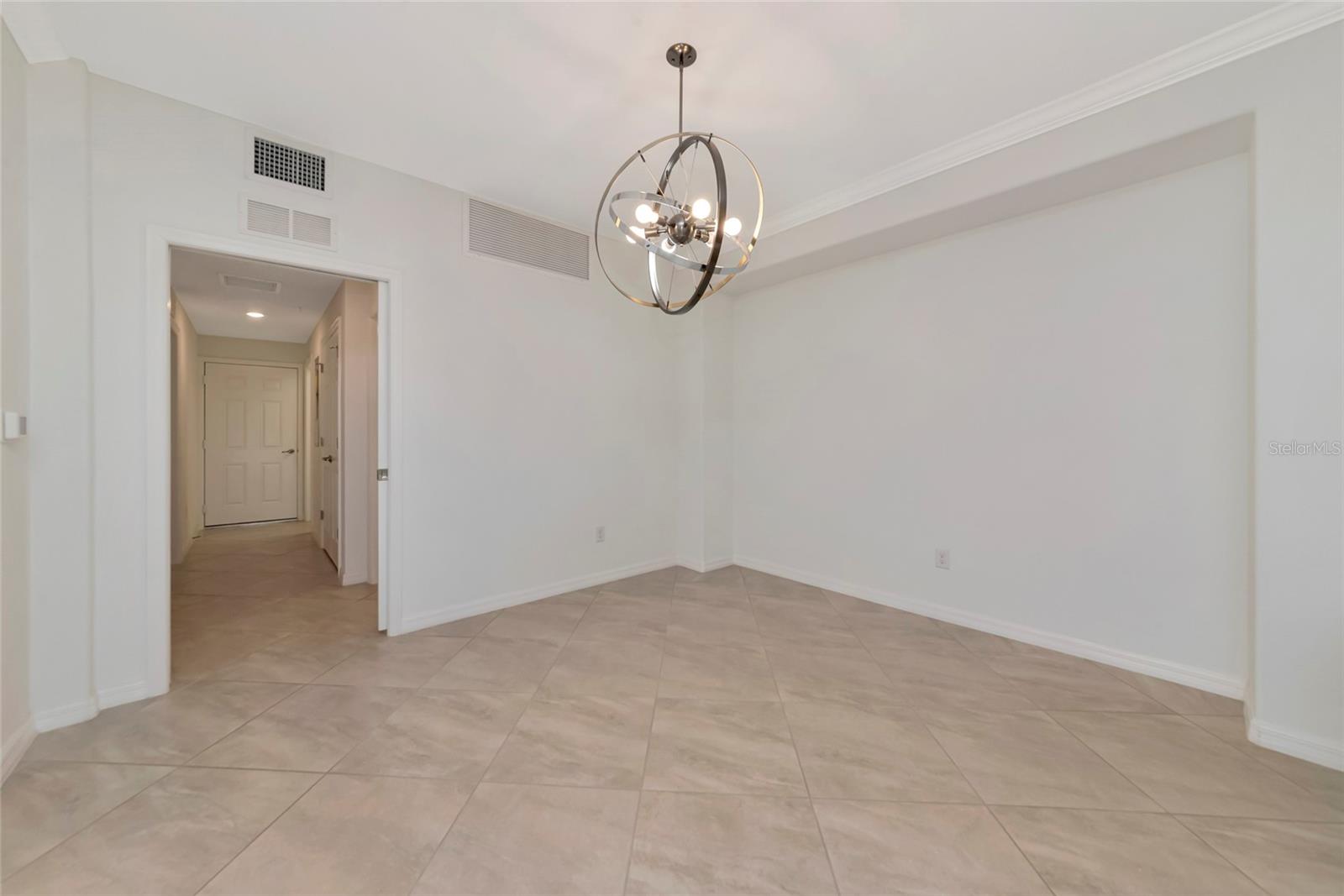 Image 17 of 46 For 6056 Worsham Lane 104