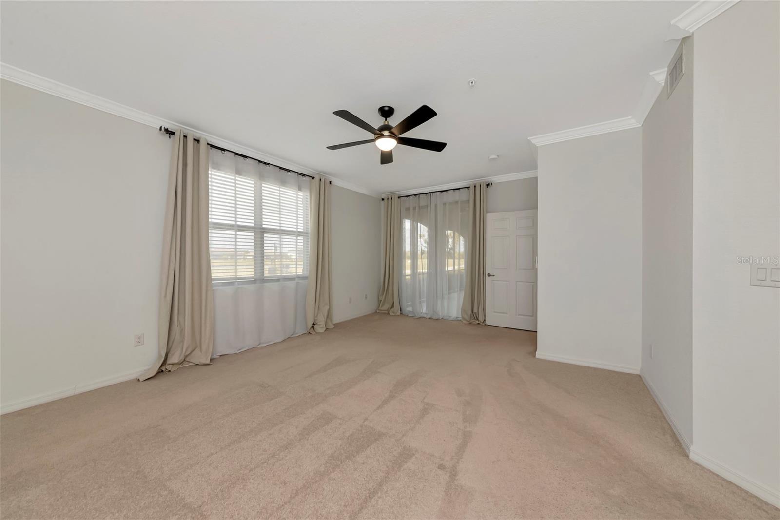 Image 20 of 46 For 6056 Worsham Lane 104