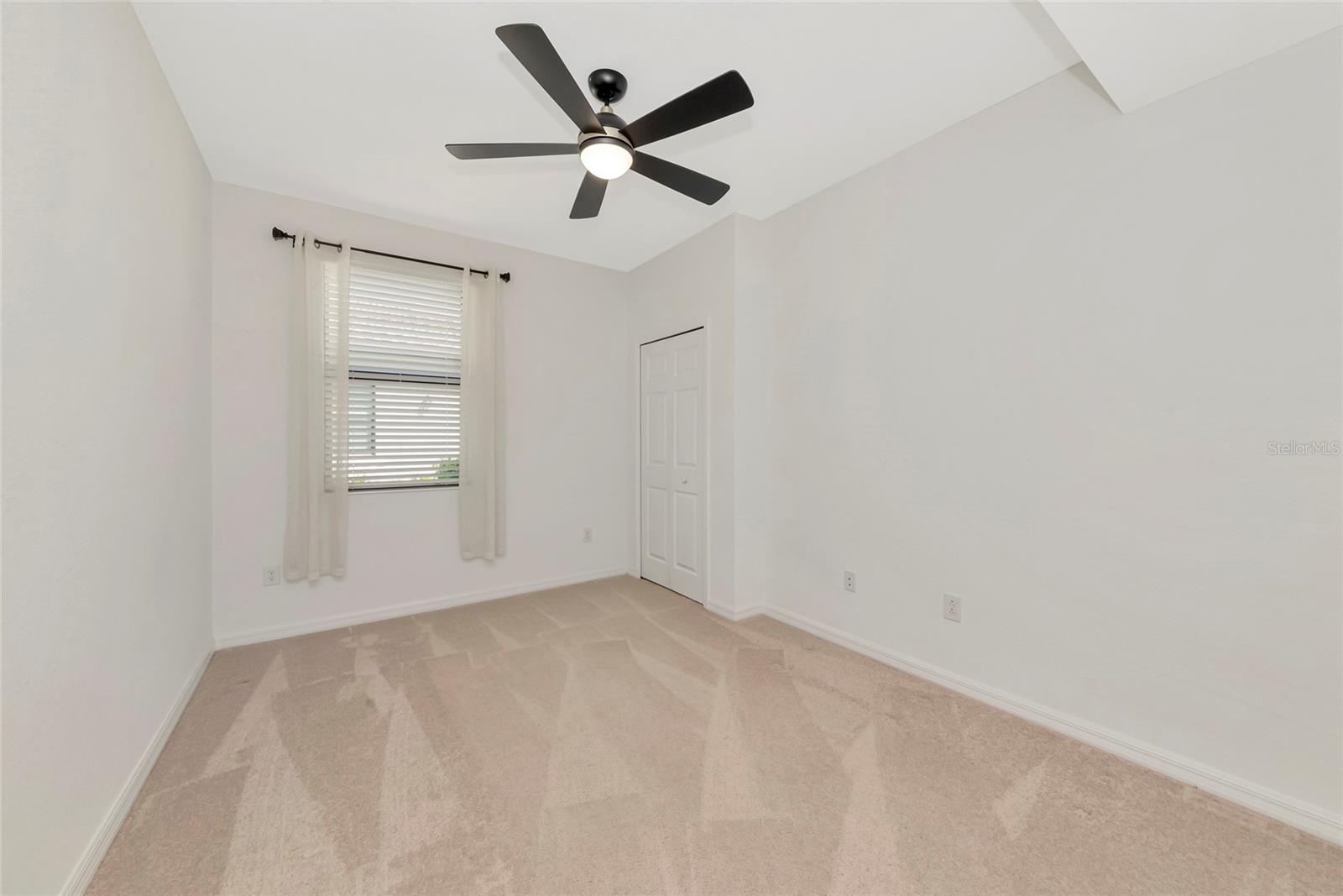 Image 21 of 46 For 6056 Worsham Lane 104
