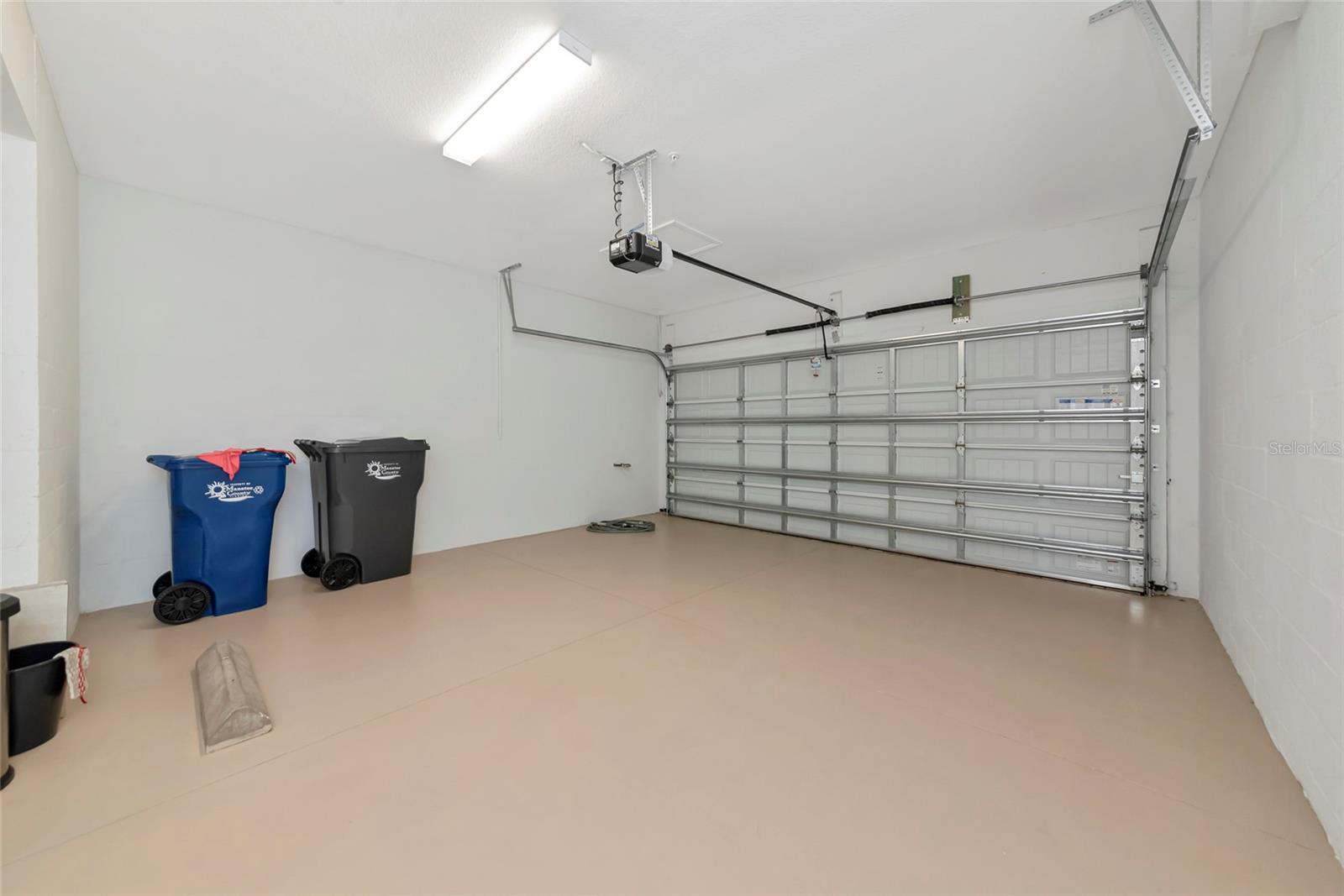 Image 32 of 46 For 6056 Worsham Lane 104