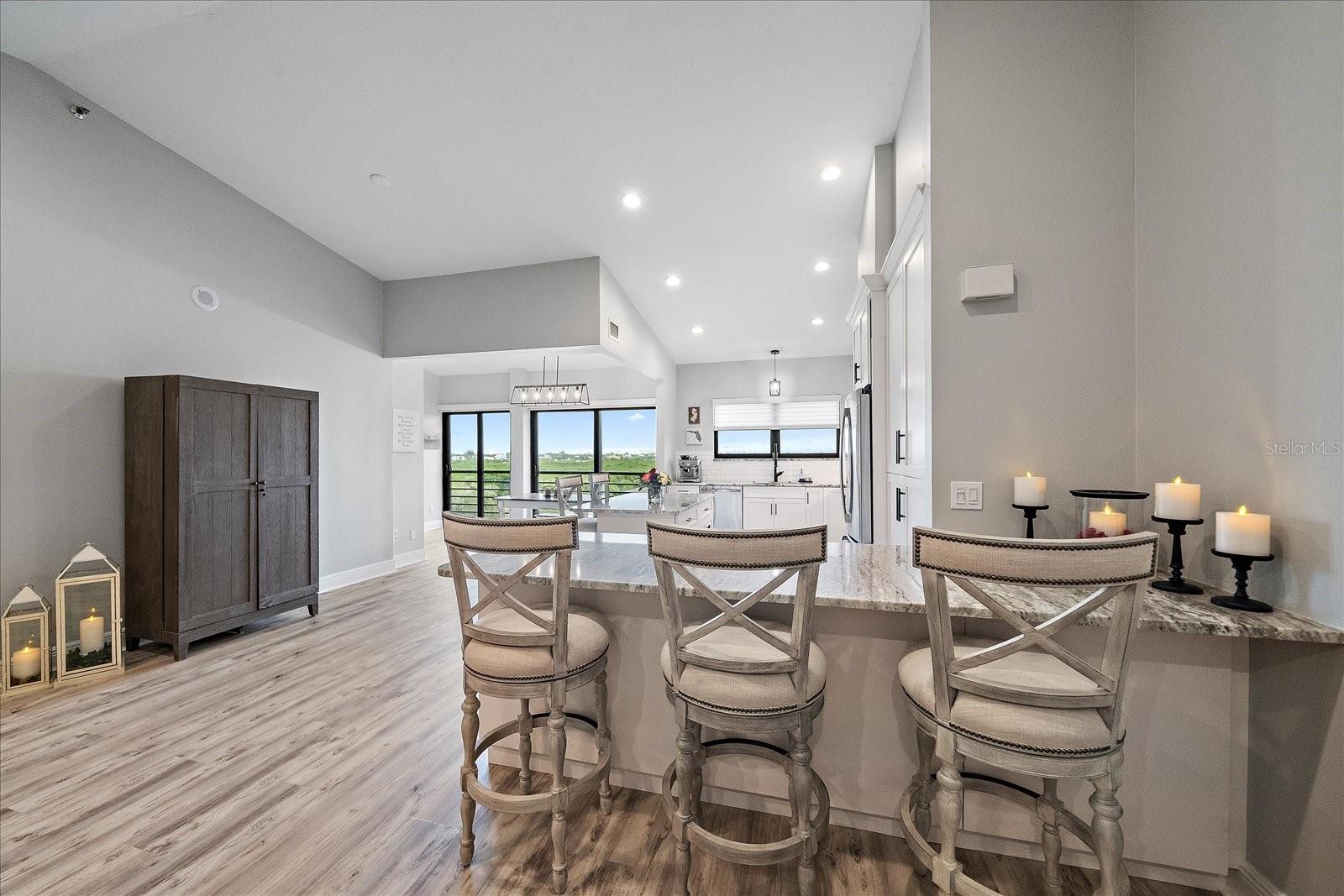 Image 10 of 52 For 5400 Eagles Point Circle 405