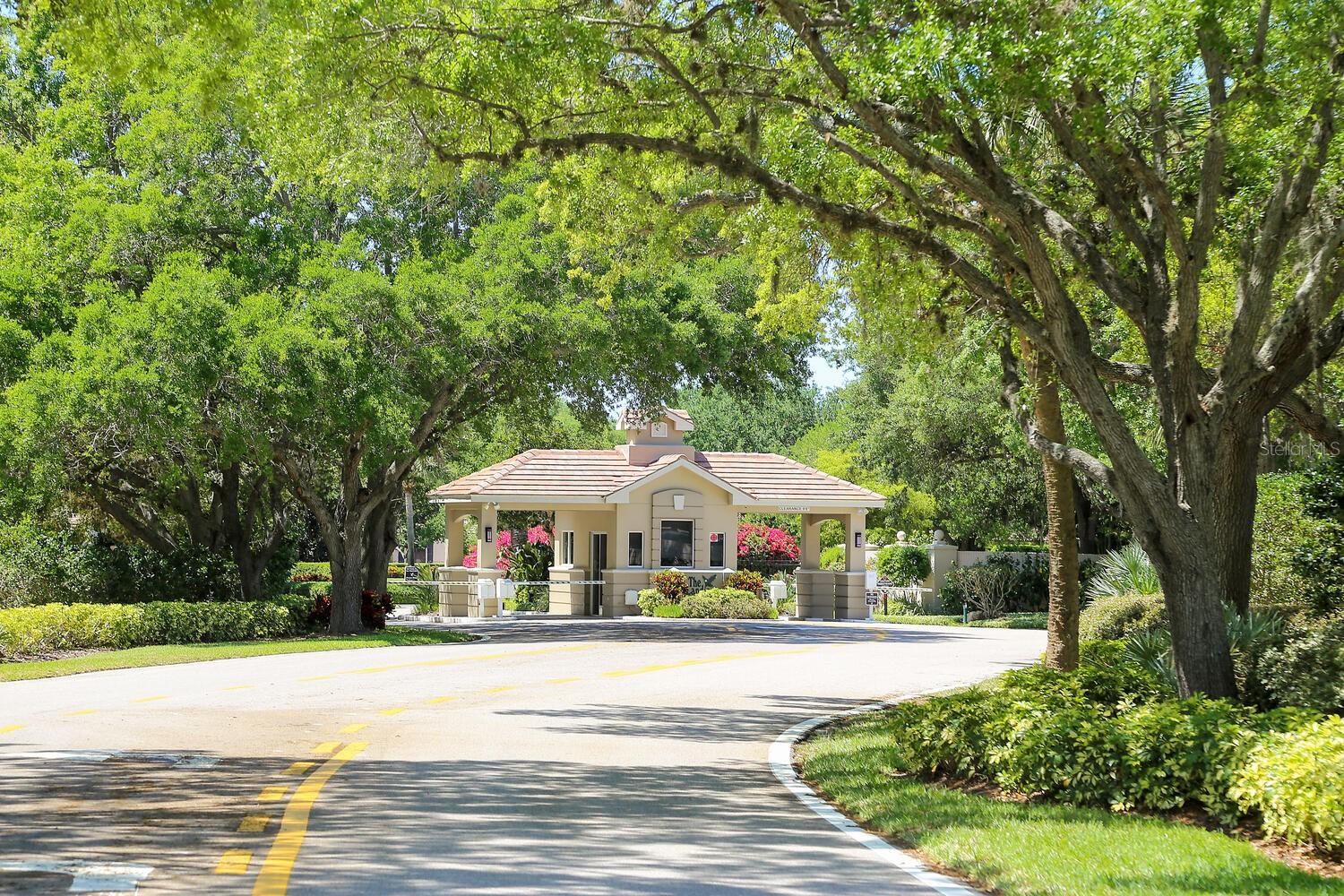 Image 39 of 52 For 5400 Eagles Point Circle 405