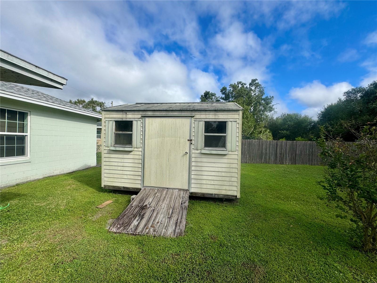 Image 24 of 25 For 418 16th Avenue