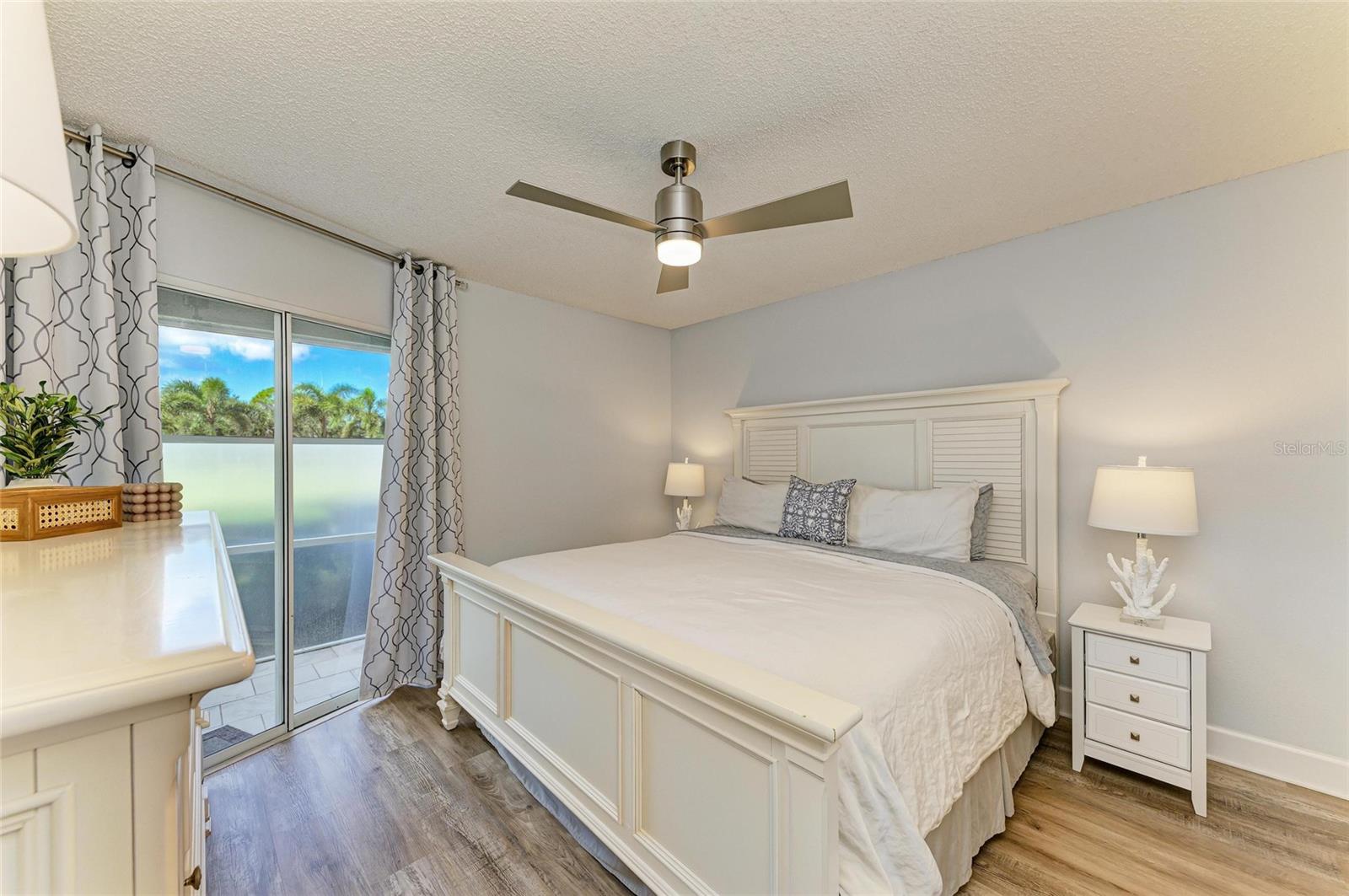 Image 18 of 50 For 9320 Clubside Circle 2104