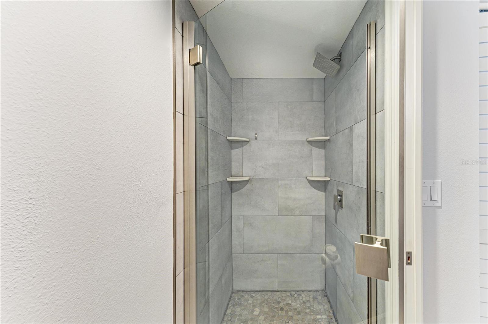 Image 21 of 50 For 9320 Clubside Circle 2104