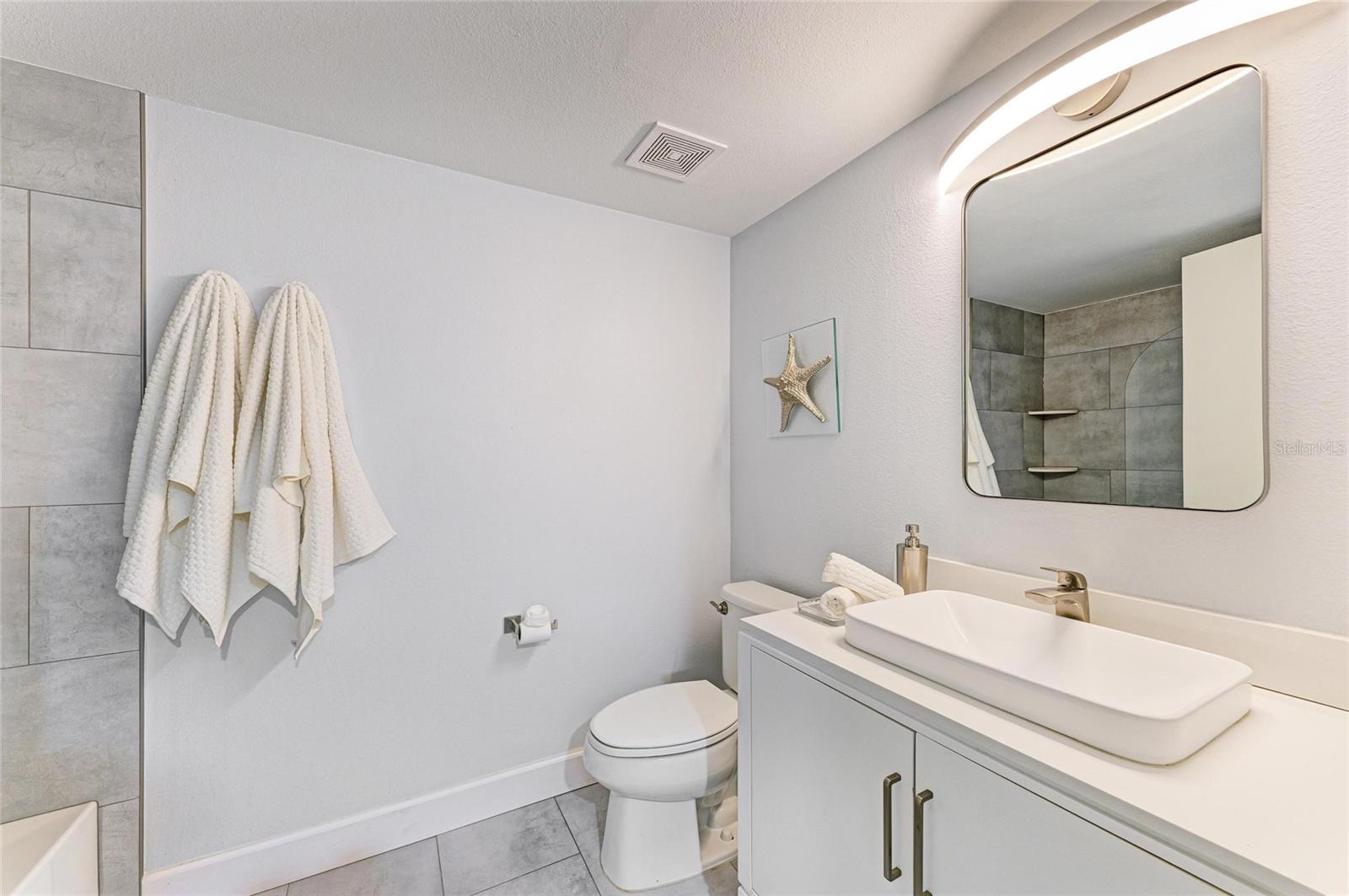 Image 25 of 50 For 9320 Clubside Circle 2104