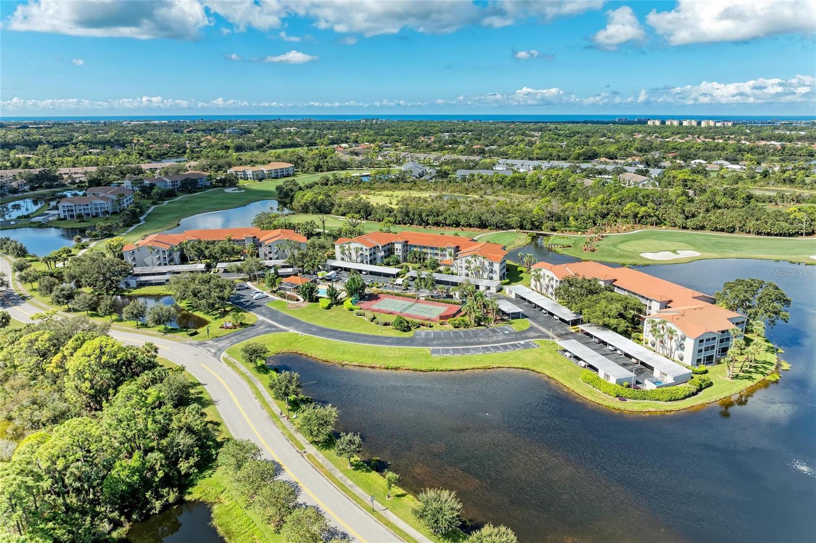 Image 34 of 50 For 9320 Clubside Circle 2104