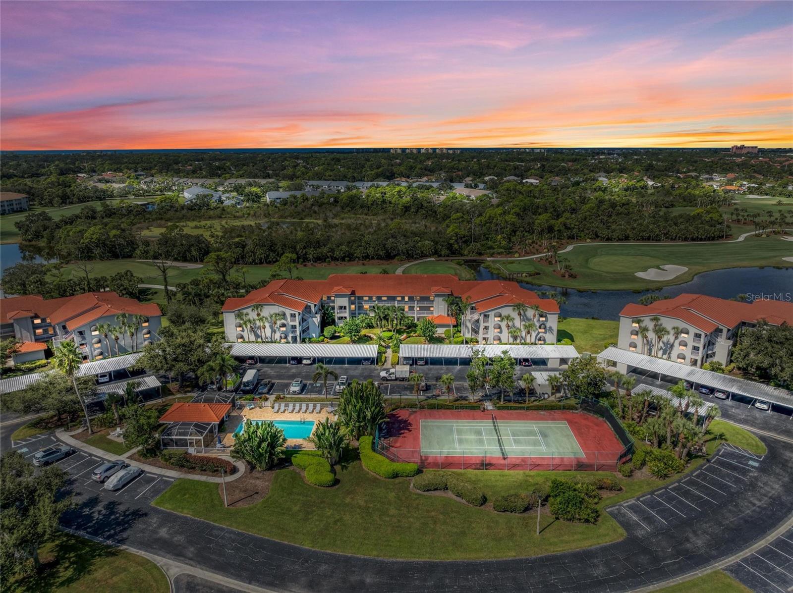 Image 36 of 50 For 9320 Clubside Circle 2104