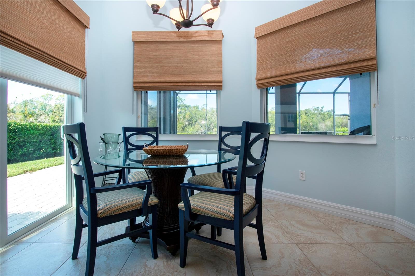 Image 13 of 84 For 4940 Tobermory Way