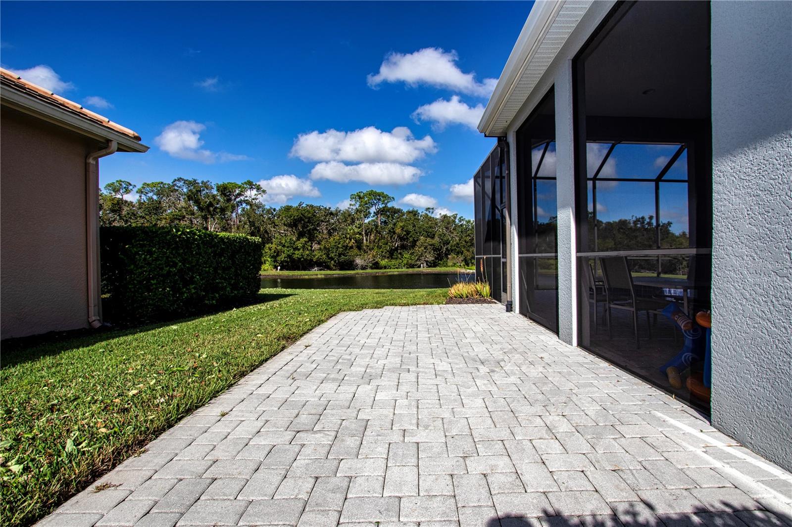 Image 53 of 84 For 4940 Tobermory Way