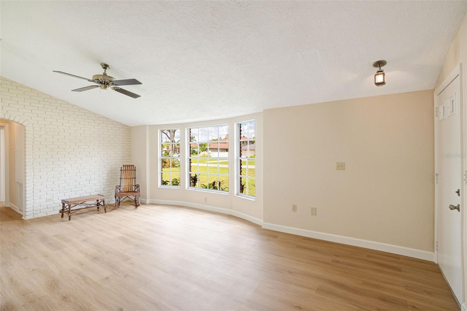 Image 11 of 38 For 3428 Hacienda Street